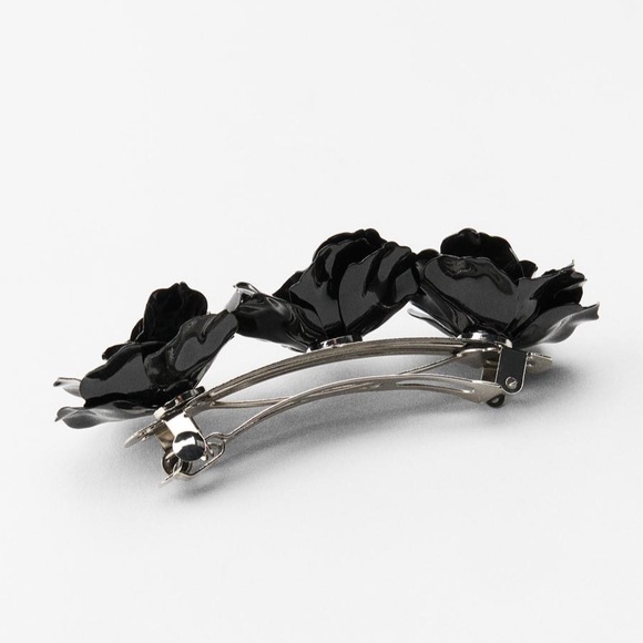 Zara metallic floral hair clip, black
